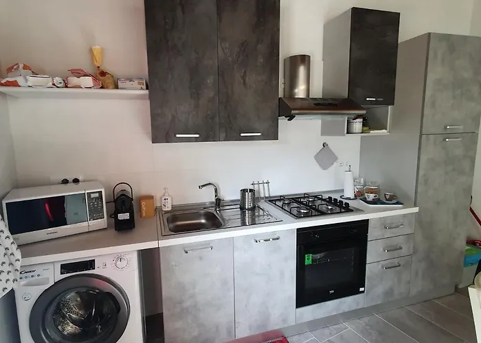 Helianthus بيت ضيافة بلدية آسميني